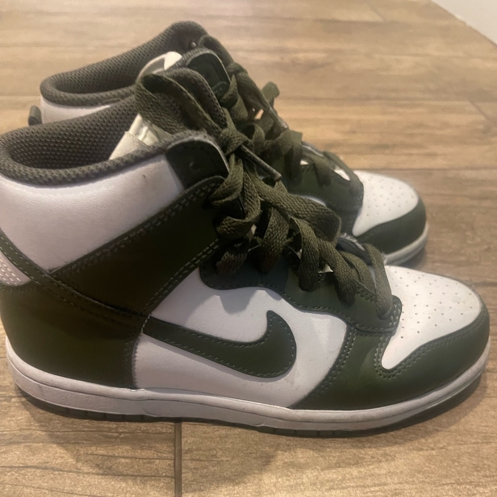 3Y kids green & white Nike Dunks